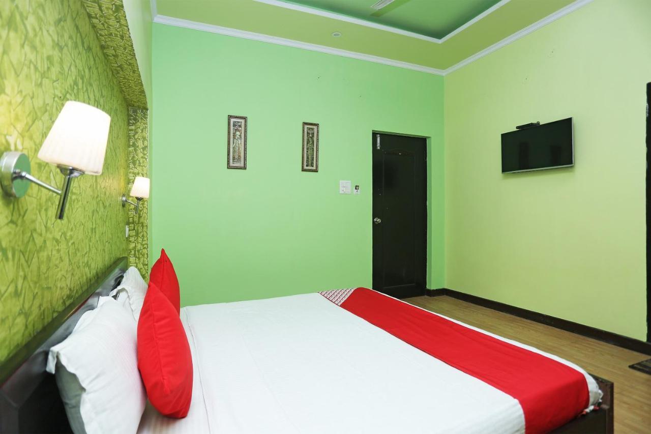 Hotel Sunita 阿尔莫拉 外观 照片