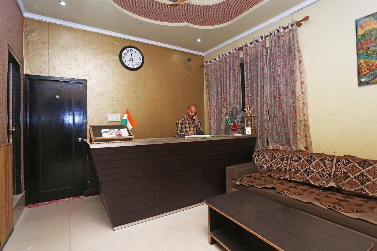 Hotel Sunita 阿尔莫拉 外观 照片